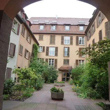 Au Coeur De La Commanderie Holiday home